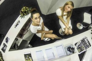 Девушки на мотошоу EICMA 2013