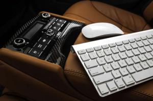 2014 Kia K900 High-Performance Concept