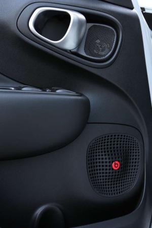 2014 Fiat 500L Beats Edition