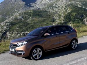 2014 Lada XRAY Concept 2