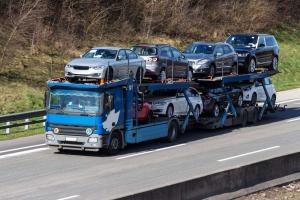 Как перевозить автомобиль на автовозе