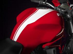 2015 Ducati Monster 821 & Monster 1200 S