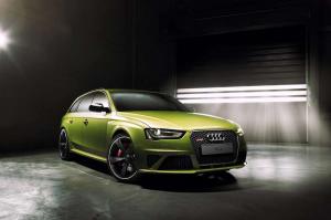 Салатовый универсал RS4 Audi: сделано по спецзаказу