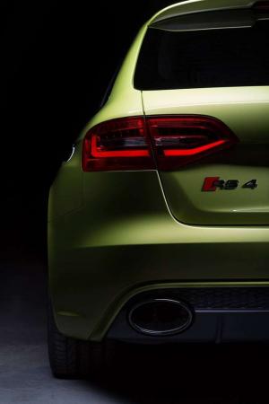 2014 Audi RS4 Avant Peridot Metallic