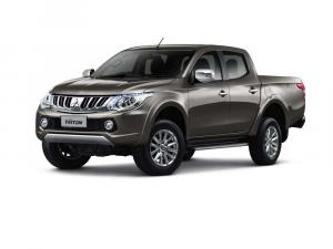 2015 Mitsubishi Triton Double Cab TH)