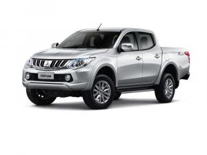 2015 Mitsubishi Triton Double Cab TH)
