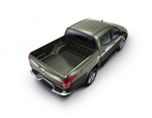 2015 Mitsubishi Triton Double Cab TH)
