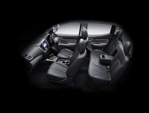 2015 Mitsubishi Triton Double Cab TH)