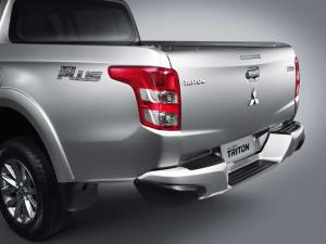 2015 Mitsubishi Triton Double Cab TH)