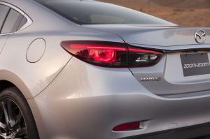 В Лос-Анджелесе показали обновленный седан Mazda6