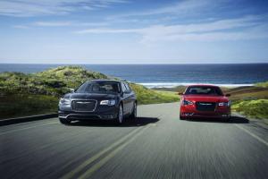 2015 Chrysler 300C Platinum и 2015 Chrysler 300S