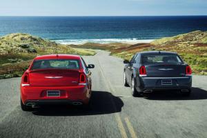 2015 Chrysler 300C Platinum и 2015 Chrysler 300S