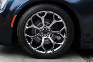 2015 Chrysler 300C Platinum