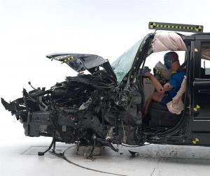 Краш-тест Chrysler Town & Country/Dodge Grand Caravan 2015 года