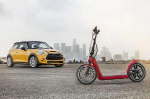 Mini разработала инновационный электросамокат