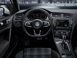 2014 Volkswagen Golf GTE 5-Door