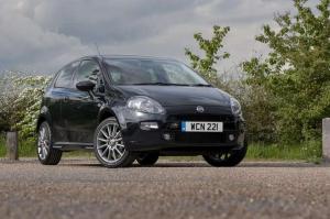 2014 Fiat Punto Jet Black 2