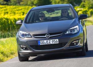 2013 Opel Astra Sedan