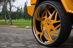 2014 Hummer H2 SUT on Forgiato Wheels