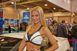 Девушки с автосалона Essen 2014