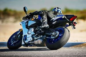 2015 Yamaha YZF-R1