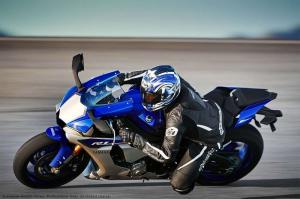2015 Yamaha YZF-R1