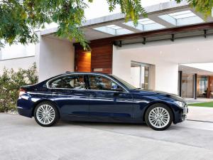 2012 BMW 328i Sedan Luxury Line