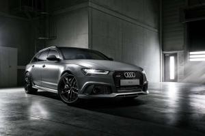 Audi RS6 оделся в новогодний наряд