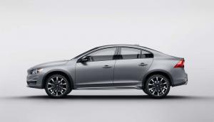 2015 Volvo S60 Cross Country Concept