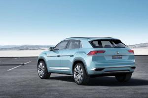 2015 Volkswagen Cross Coupe GTE Concept