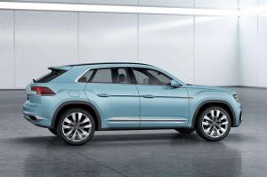 2015 Volkswagen Cross Coupe GTE Concept