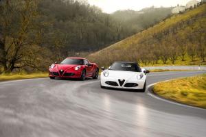 2015 Alfa Romeo 4C Spider US)