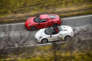 2015 Alfa Romeo 4C Spider US)