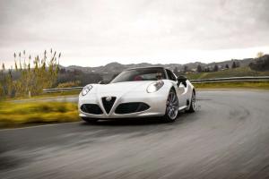 2015 Alfa Romeo 4C Spider US)