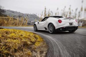 2015 Alfa Romeo 4C Spider US)
