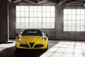 2015 Alfa Romeo 4C Spider US)