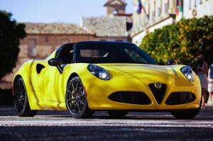 2015 Alfa Romeo 4C Spider US)
