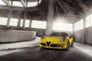 2015 Alfa Romeo 4C Spider US)