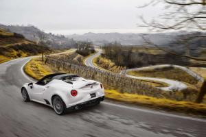 2015 Alfa Romeo 4C Spider US)