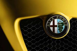 2015 Alfa Romeo 4C Spider US)