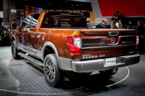 2015 Nissan Titan