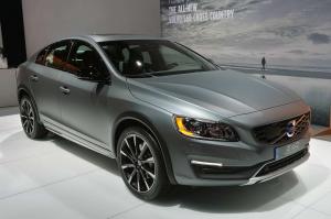 2015 Volvo S60 Cross Country