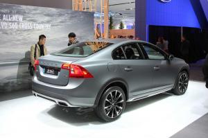 2015 Volvo S60 Cross Country