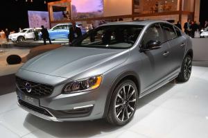 2015 Volvo S60 Cross Country