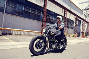 1988 Yamaha SR400 by Salty Speed Co