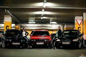 Любительницы автомобилей BMW