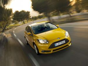 2015 Ford Focus ST by Graham Goode Racing