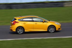 2015 Ford Focus ST by Graham Goode Racing