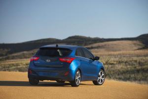 2014 Hyundai Elantra GT US)