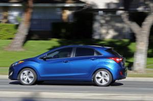 2014 Hyundai Elantra GT US)
